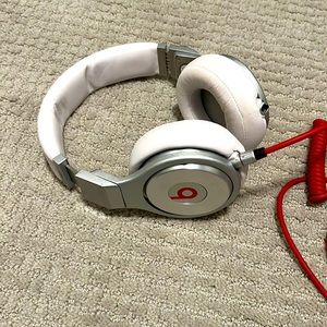 Beats by Dre - beats pro